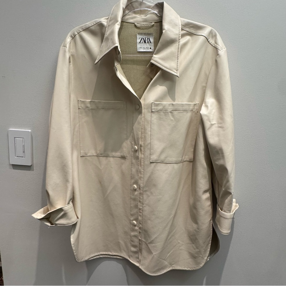 Zara Off-White Collared Fo-Leather Shirt Jacket Size M
